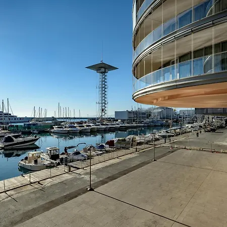 شقة Luxury Waterfront *
