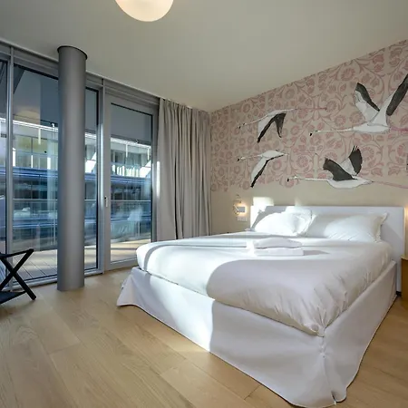 شقة Luxury Waterfront *