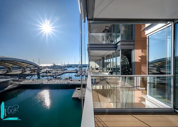 Luxury Waterfront ג'נובה