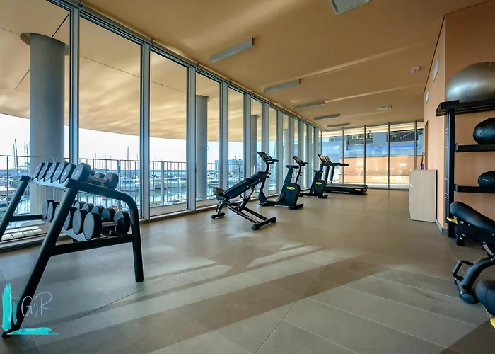 דירה Luxury Waterfront ג'נובה