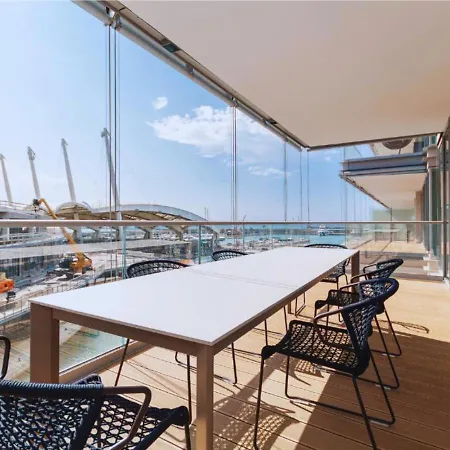 Luxury Waterfront
